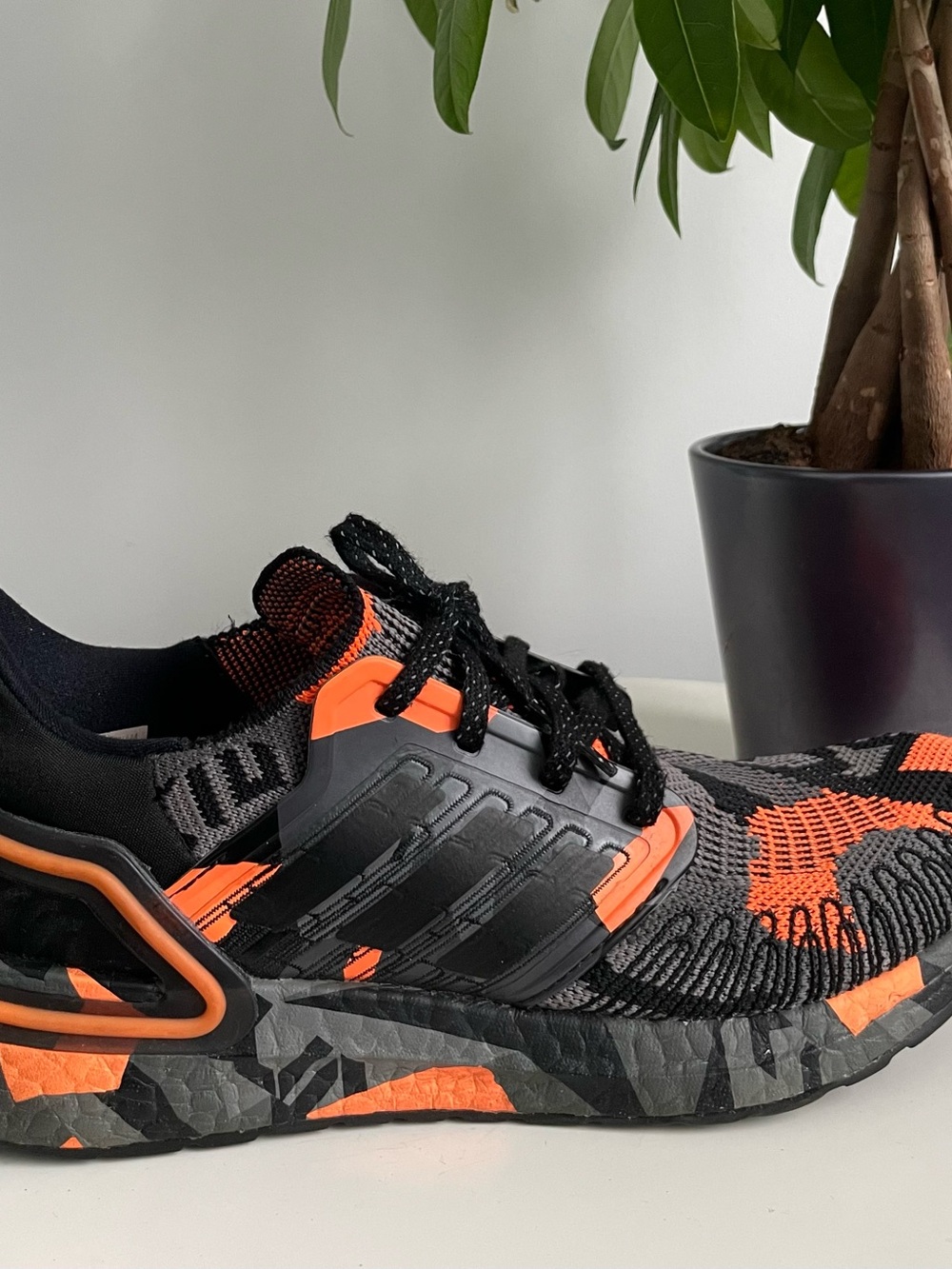 Men Size 8 Adidas Ultraboost 20 Black Signal Orange Shoes FV8330 Rare